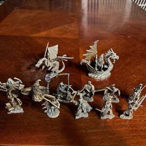 Fantasy Dragon Figurine Set - Silver